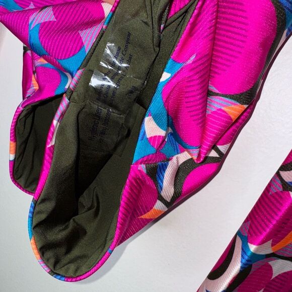 TRINA TURK SWIM  Long Sleeve Ring Front One Piece Paddle Suit Size Small - Picture 4 of 7